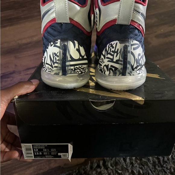 Lebron 17 remixes main image 4